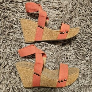 Lucky Brand Peach Wedge Sandals | Size 7.5